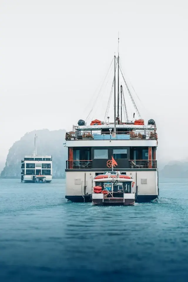 Ha Long Bay cruise