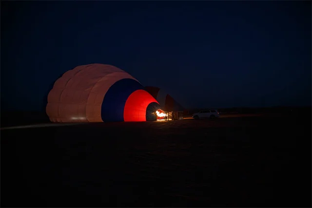 Overnight Desert Ride with Sunrise Hot Air Balloon