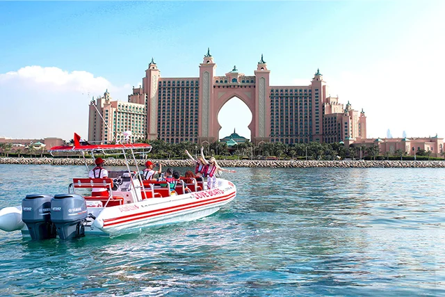 Guided Boat Tours in Dubai- Love Boat Tours