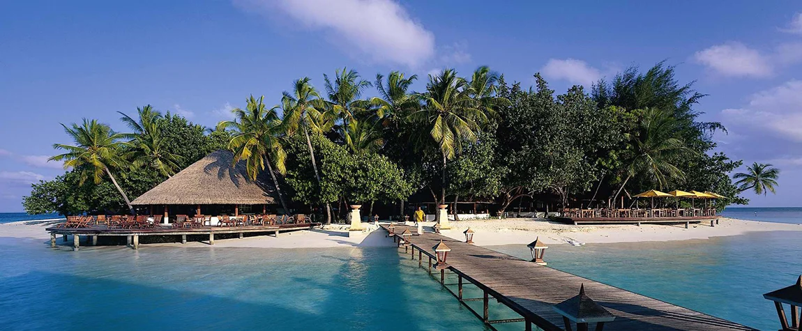 beach villas with pools in the Maldives 