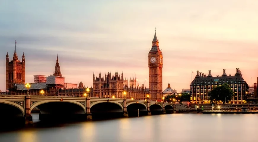 London 5 Days Summer Holiday Packages