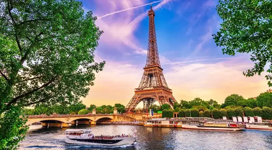 Paris-France tour packages from Dubai