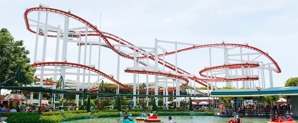 Enjoy Rides at Dreamworld Amusement Park