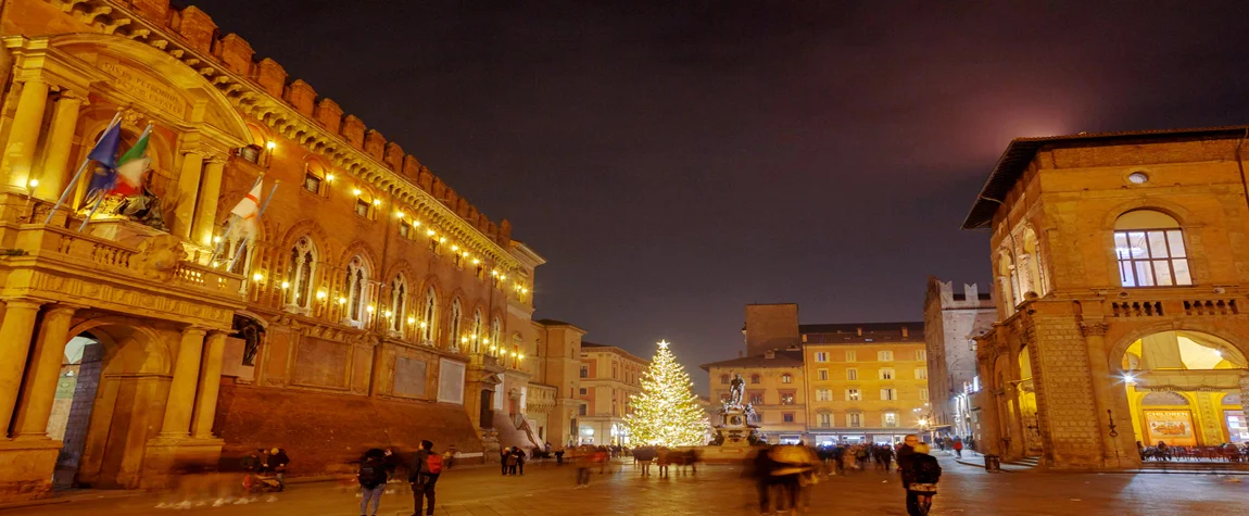  Watch the Christmas Concerts in Bologna