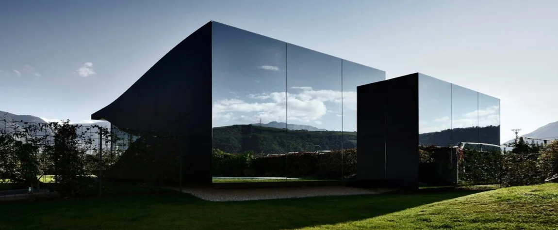 Relax at the Mirror House