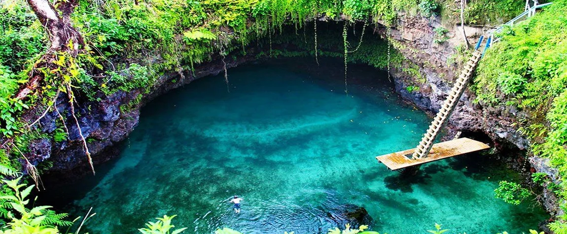 10. Sua Ocean Trench, Samoa