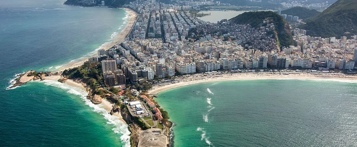 Forte de Copacabana: History Meets Festivity