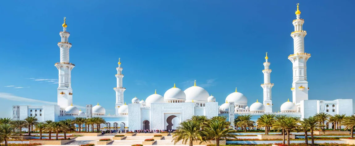 Reasons to Visit the Sheikh Zayed Grand Mosque