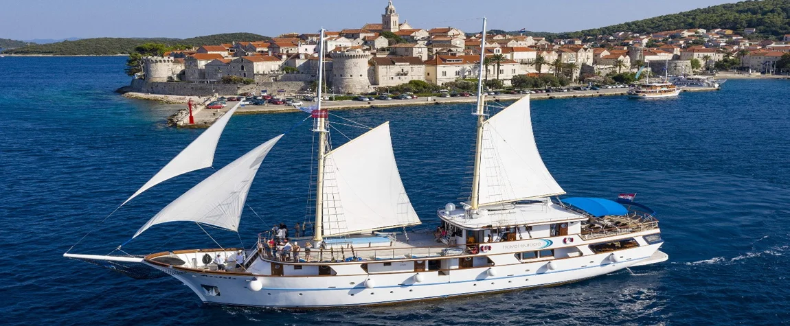 Cruise the Dalmatian Islands