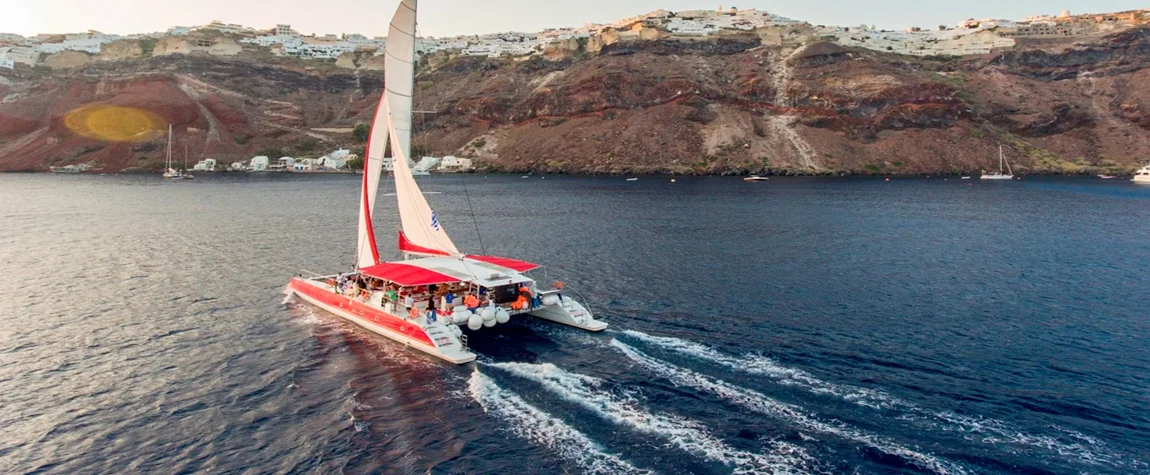 Go for a Sightseeing Cruise to Santorini