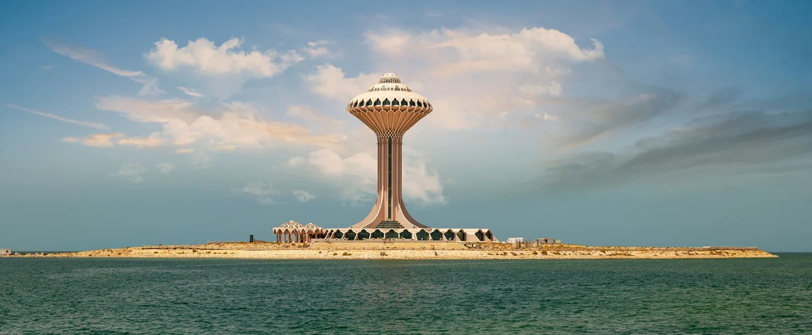 Visit the Al Khobar Corniche