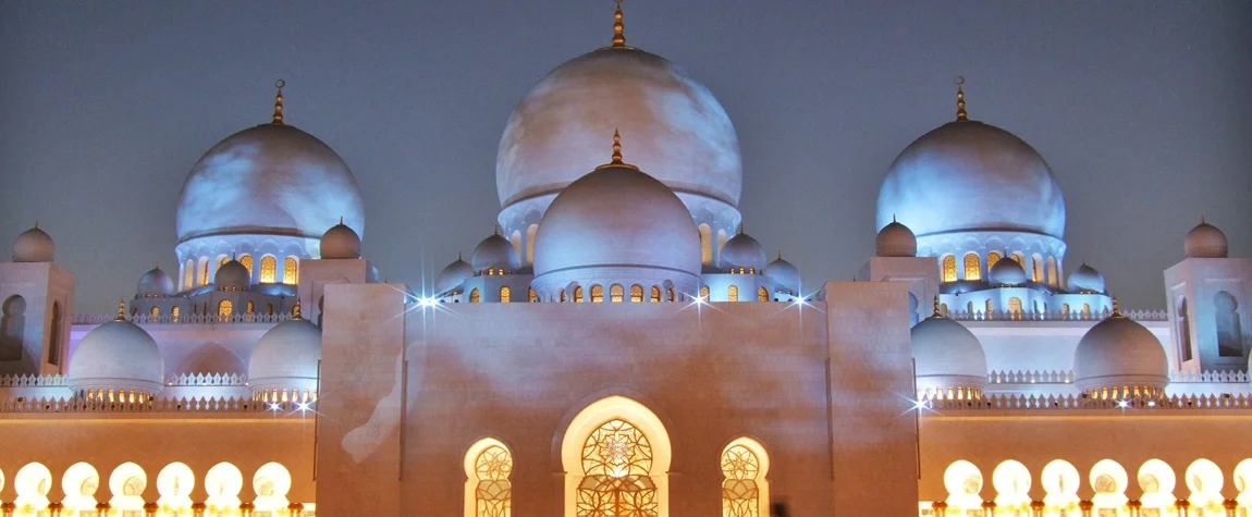 Reasons to Visit the Sheikh Zayed Grand Mosque